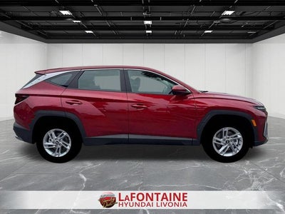 2026 Hyundai TUCSON SE