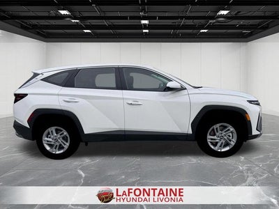 2026 Hyundai TUCSON SE