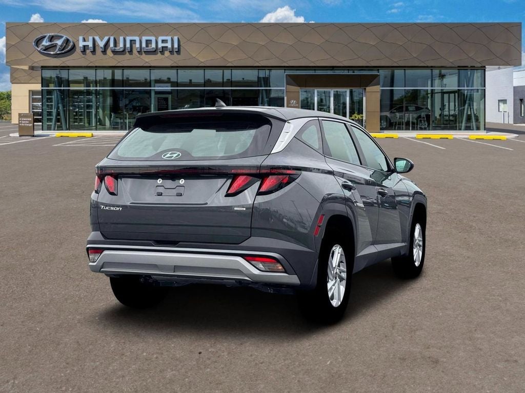 2026 Hyundai TUCSON SE
