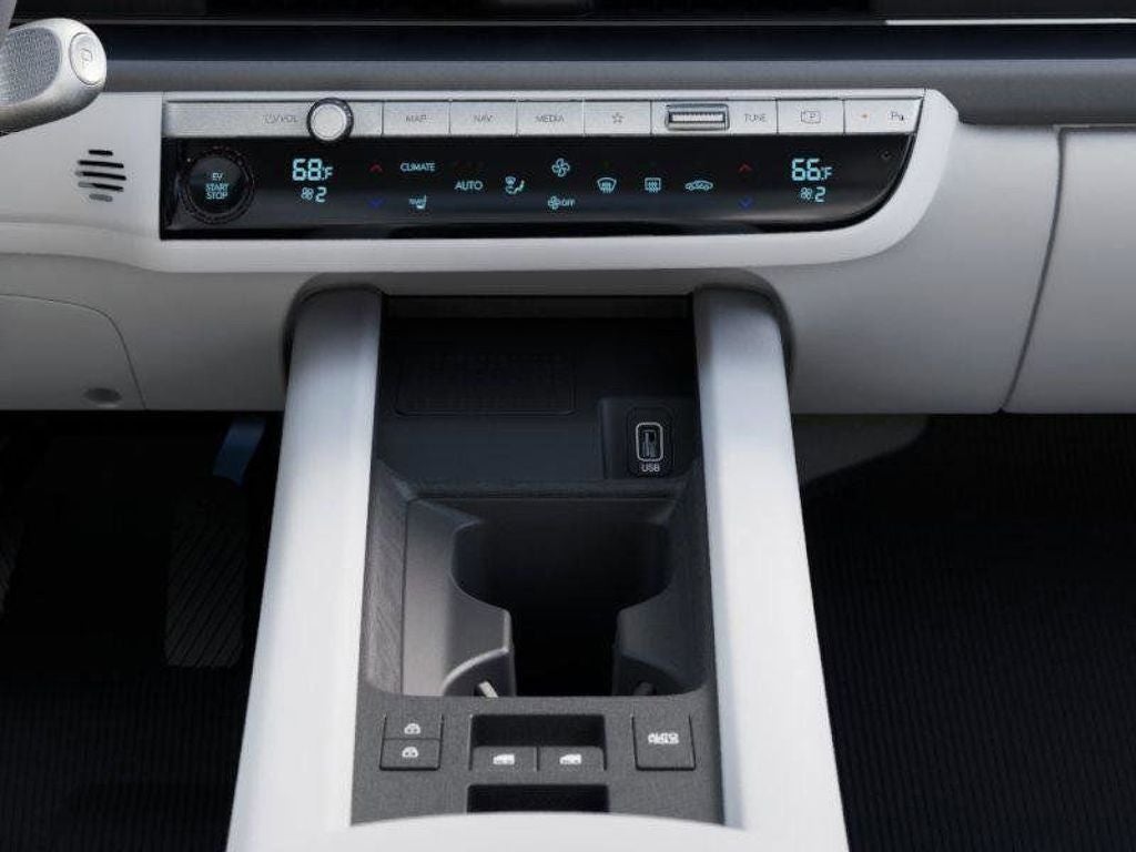 2025 Hyundai IONIQ 6 SEL