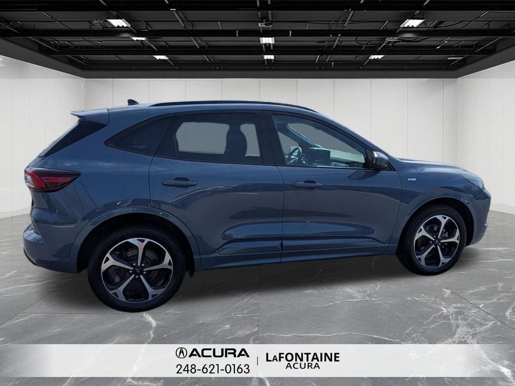 2023 Ford Escape Hybrid ST-Line Elite