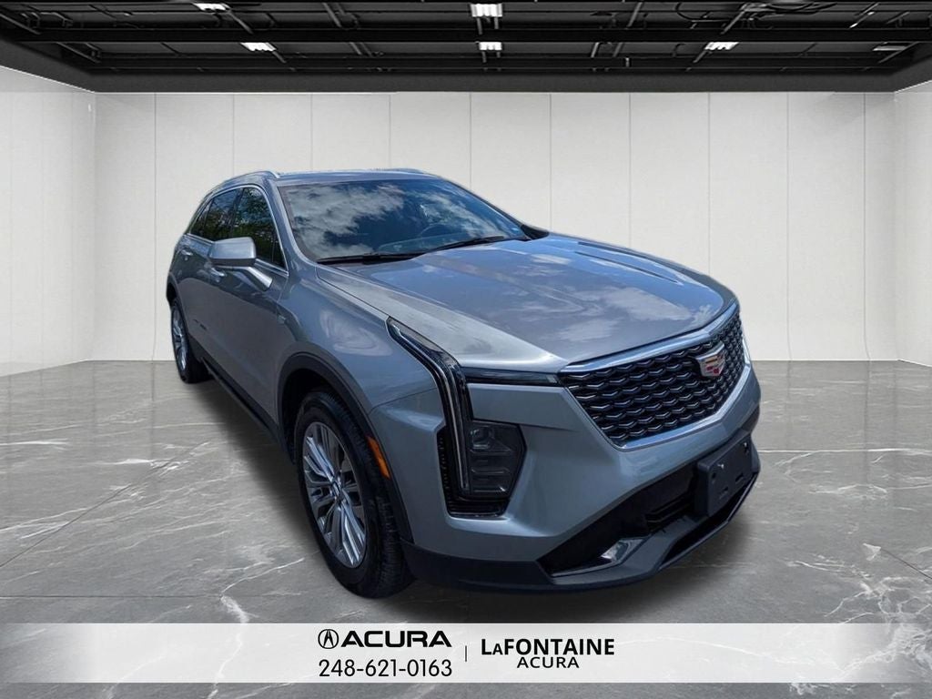 2025 Cadillac XT4 Premium Luxury