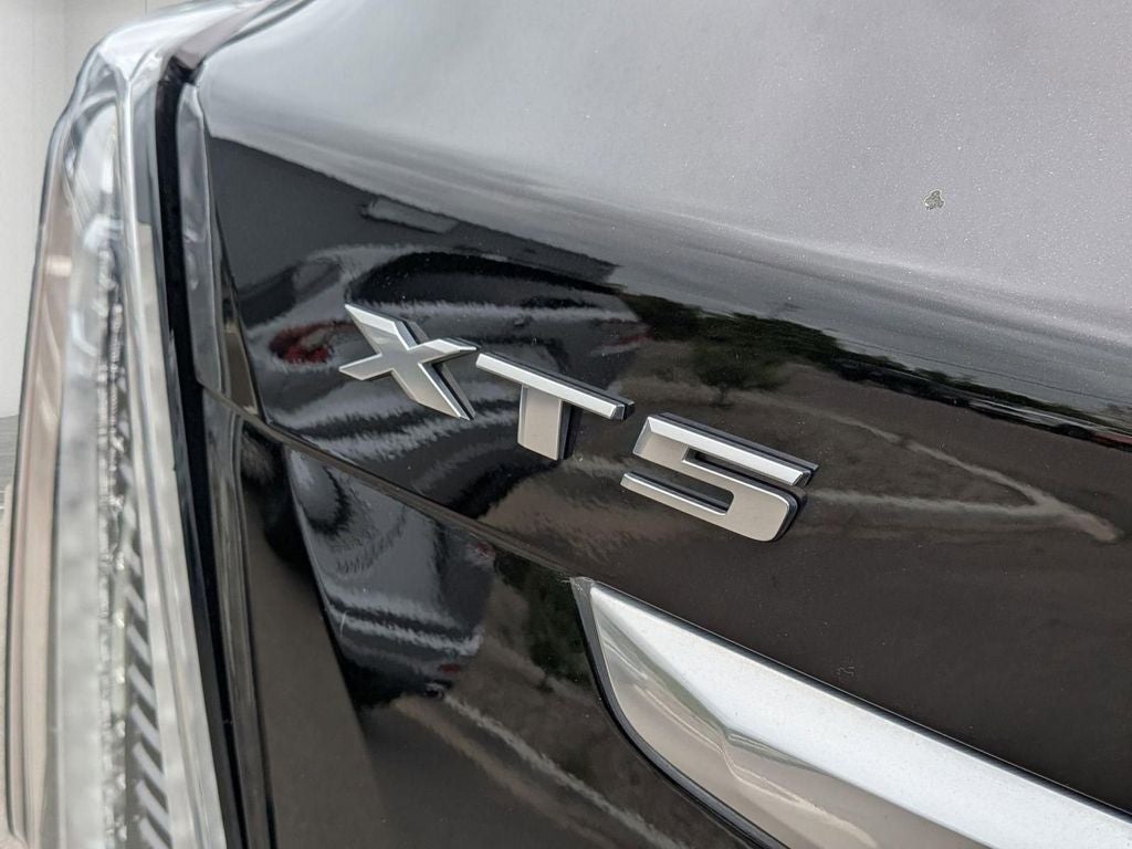 2020 Cadillac XT5 Sport