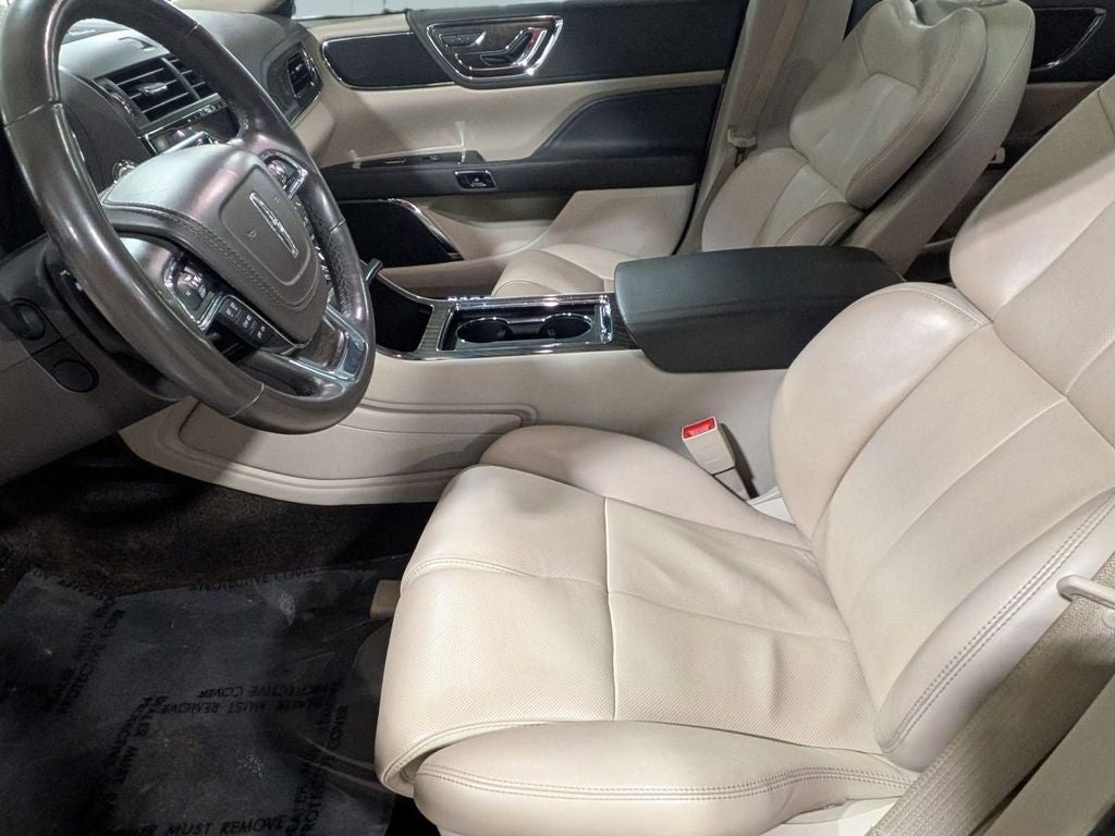 2017 Lincoln Continental Select