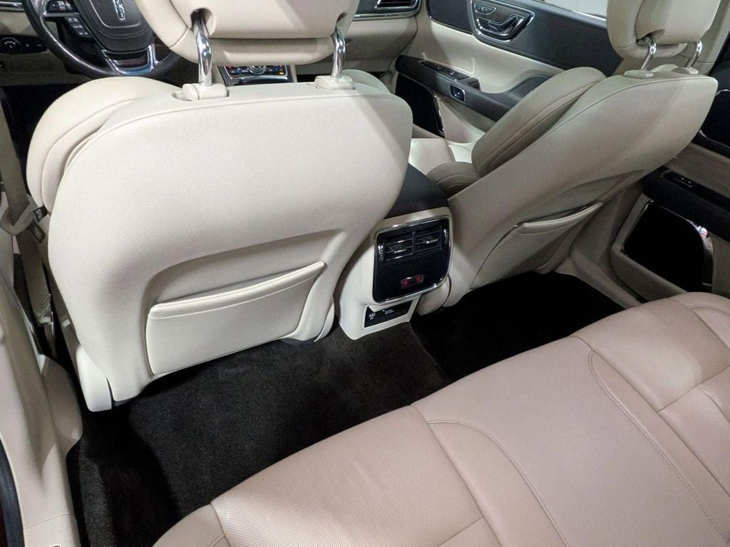 2017 Lincoln Continental Select