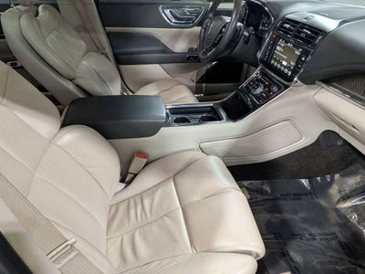 2017 Lincoln Continental Select