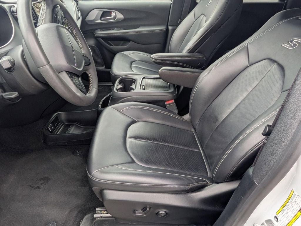 2024 Chrysler Pacifica Hybrid Select S Appearance