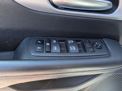 2024 Chrysler Pacifica Hybrid Select S Appearance
