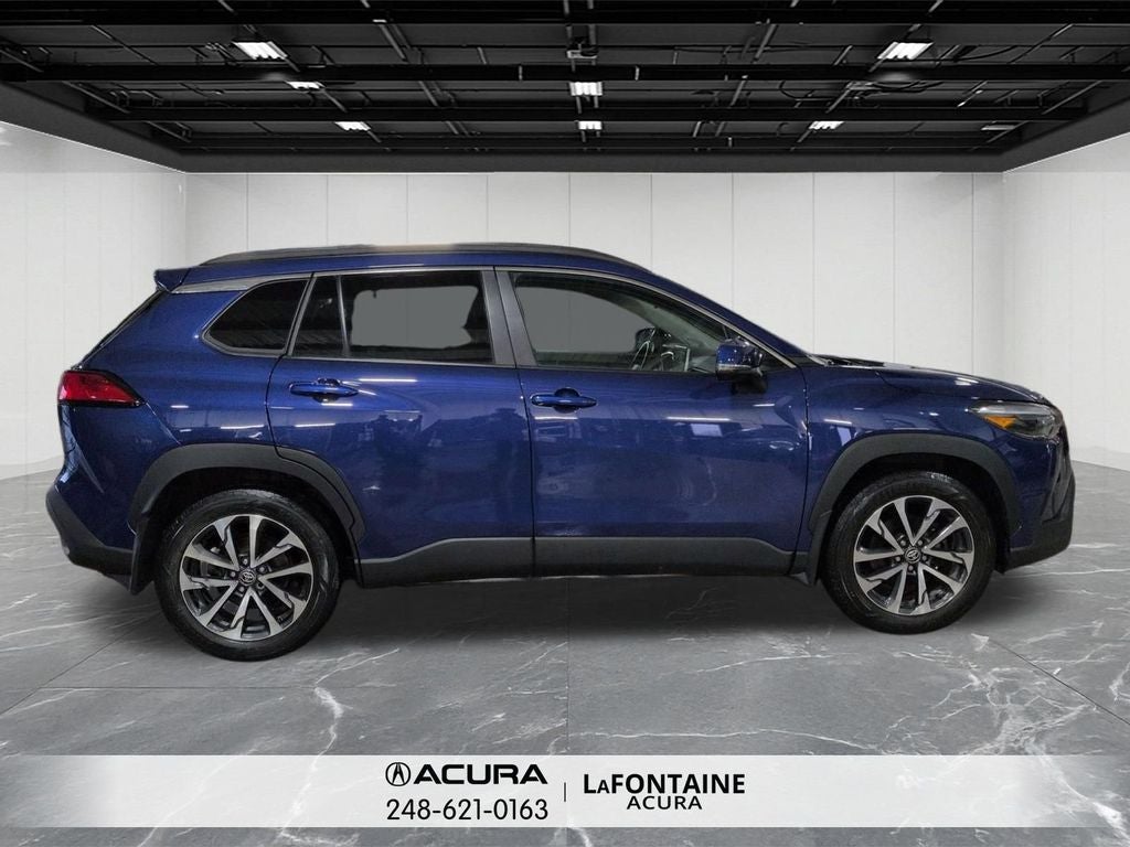 2022 Toyota Corolla Cross XLE