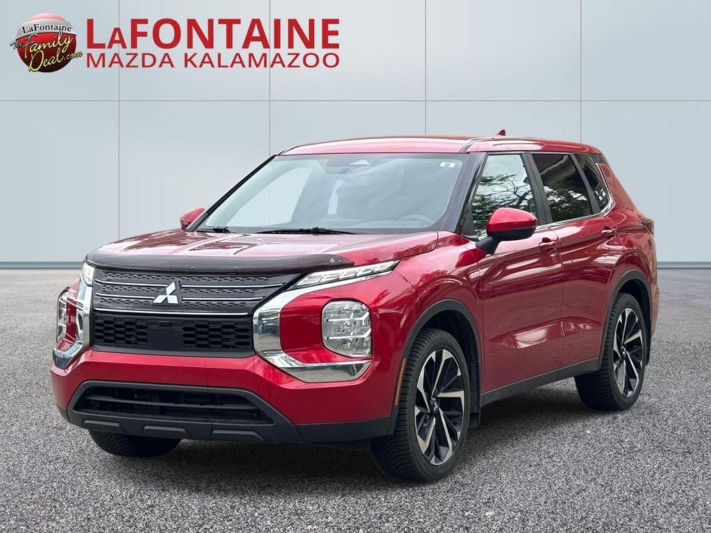 2022 Mitsubishi Outlander ES