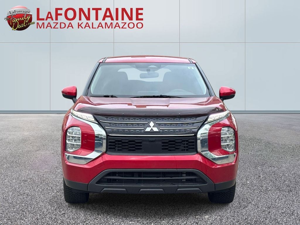 2022 Mitsubishi Outlander ES
