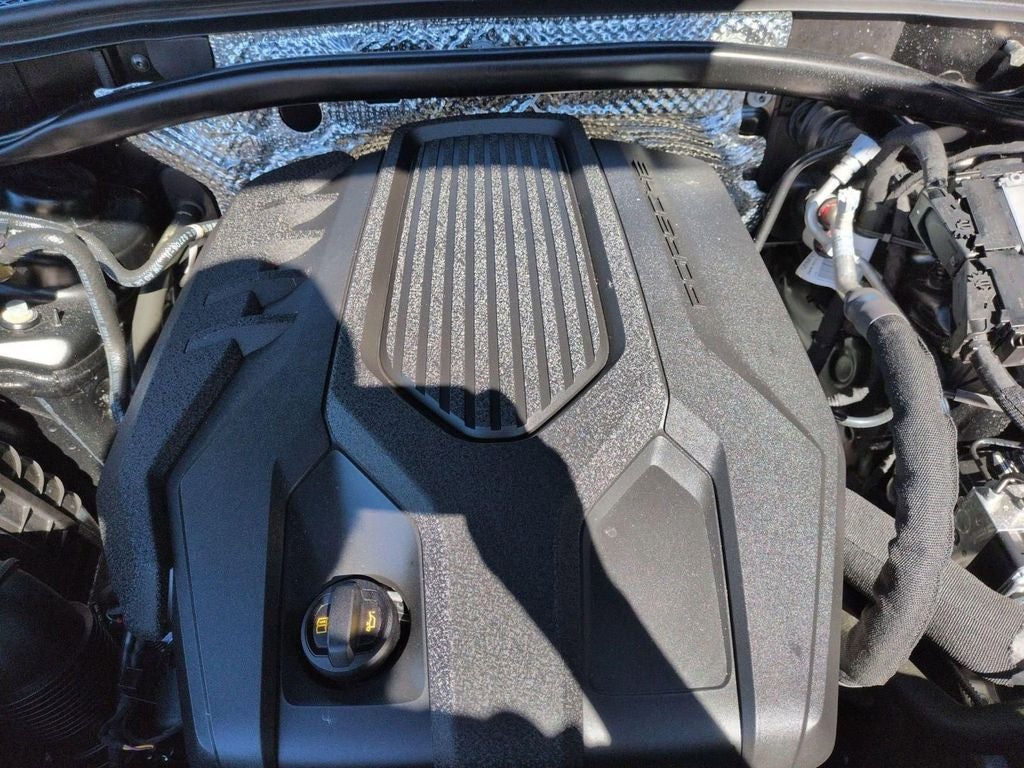 2025 Porsche Macan T