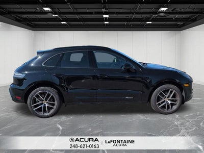 2025 Porsche Macan T