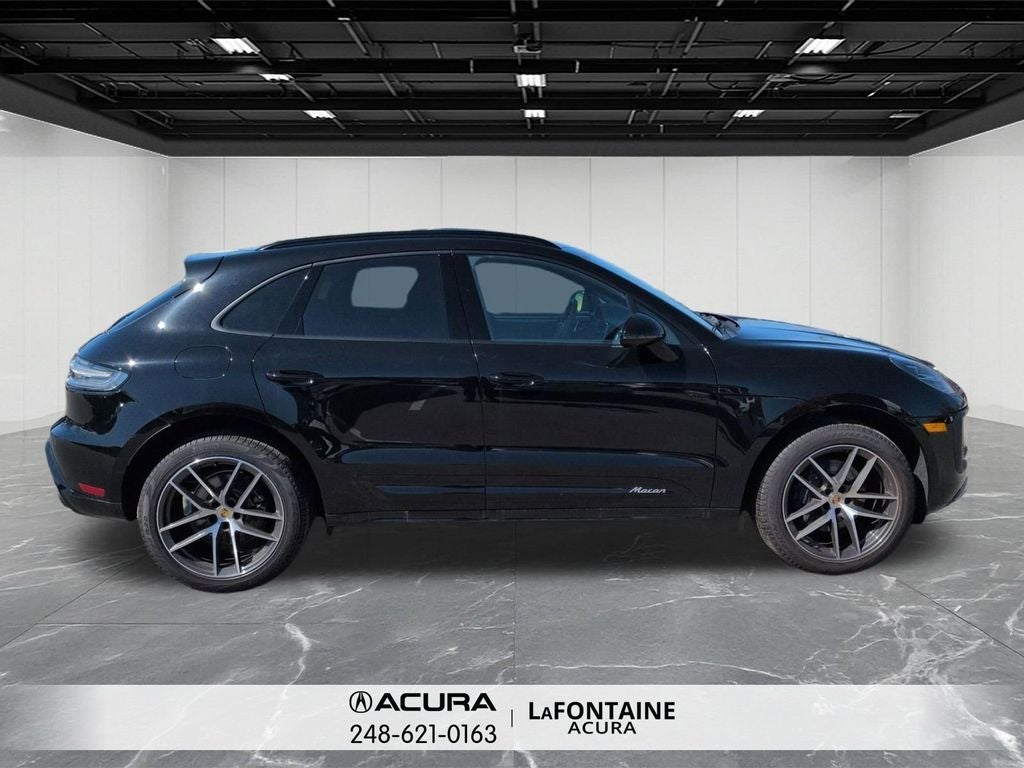 2025 Porsche Macan T