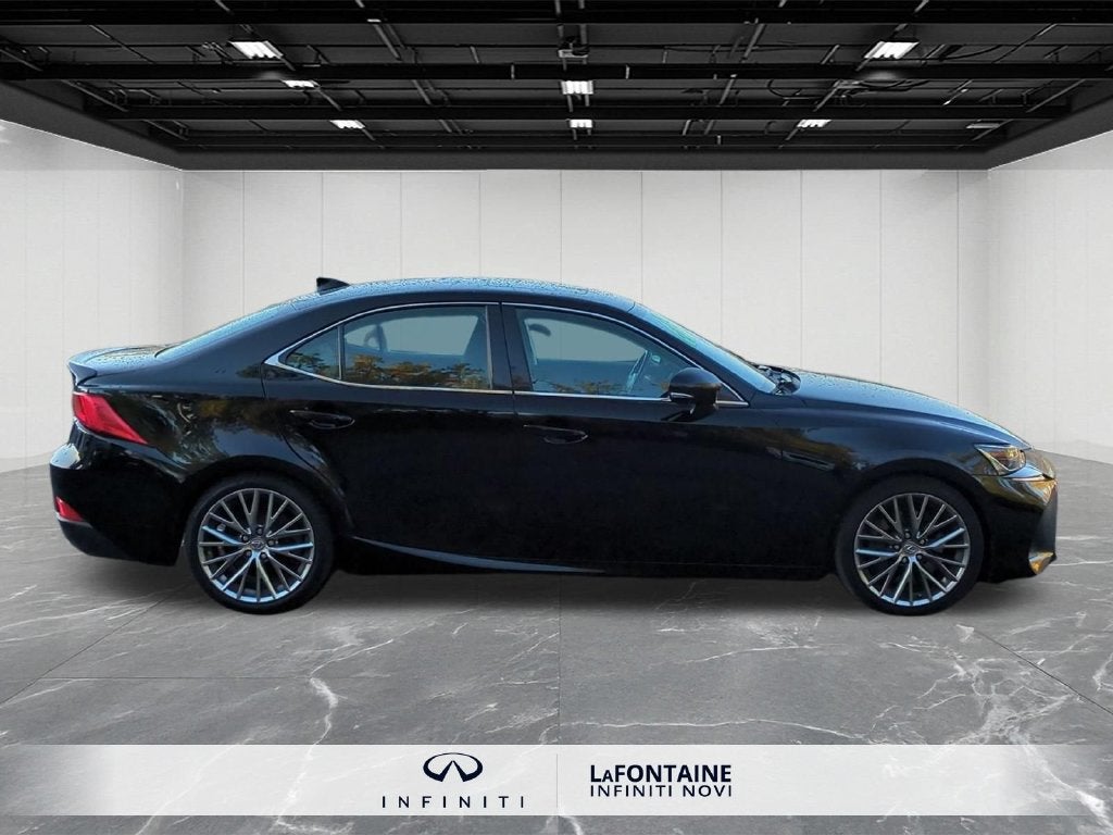 2018 Lexus IS 300