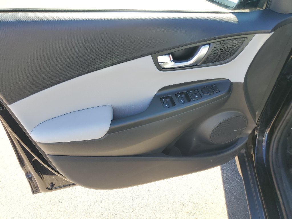 2022 Hyundai KONA Limited