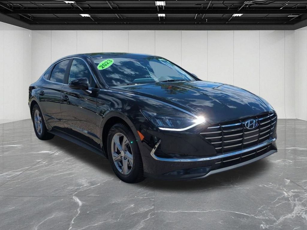 2023 Hyundai SONATA SE