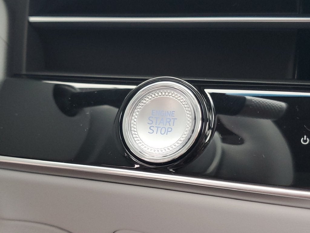 2027 Genesis GV70 2.5T Advanced
