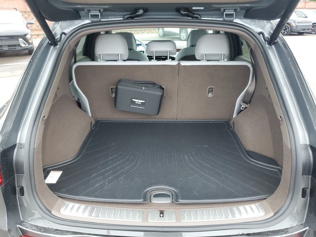 2027 Genesis GV70 2.5T Advanced
