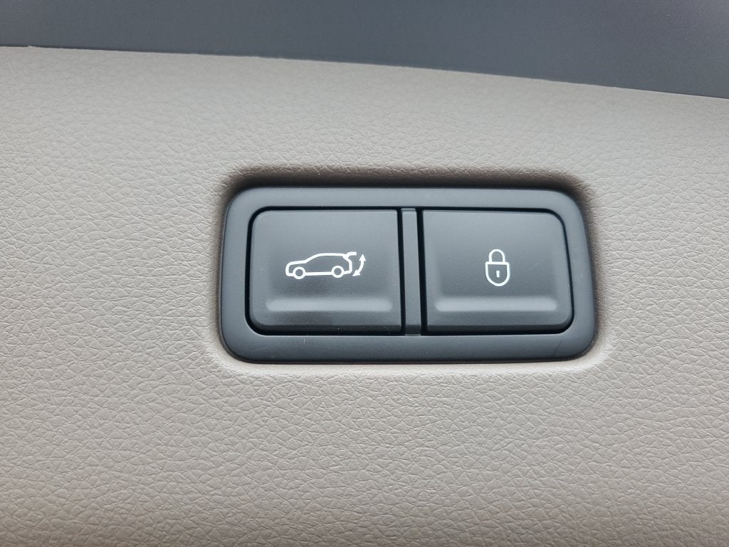2027 Genesis GV70 2.5T Advanced