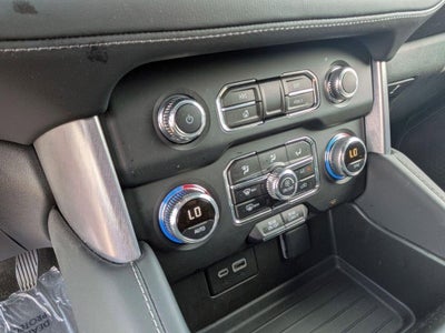 2023 GMC Yukon SLE