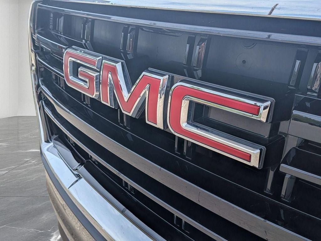 2023 GMC Yukon SLE