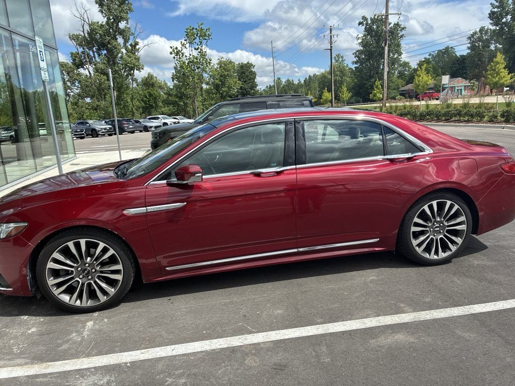 2017 Lincoln Continental Reserve AWD's photo