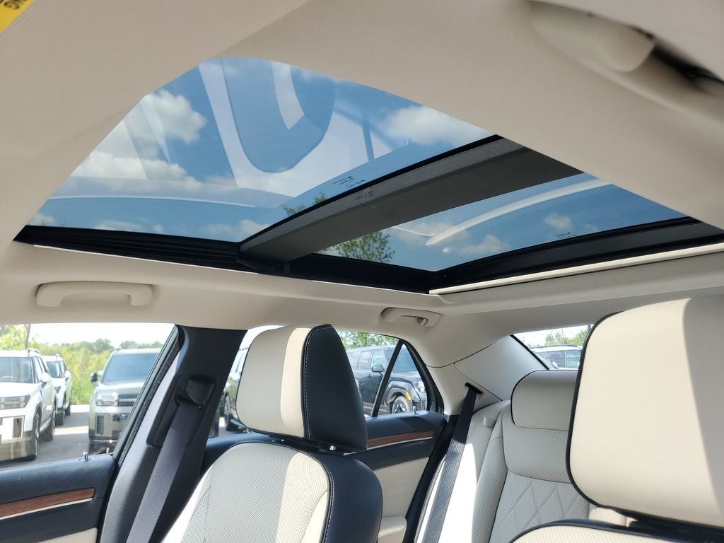 2016 Chrysler 300 C Platinum