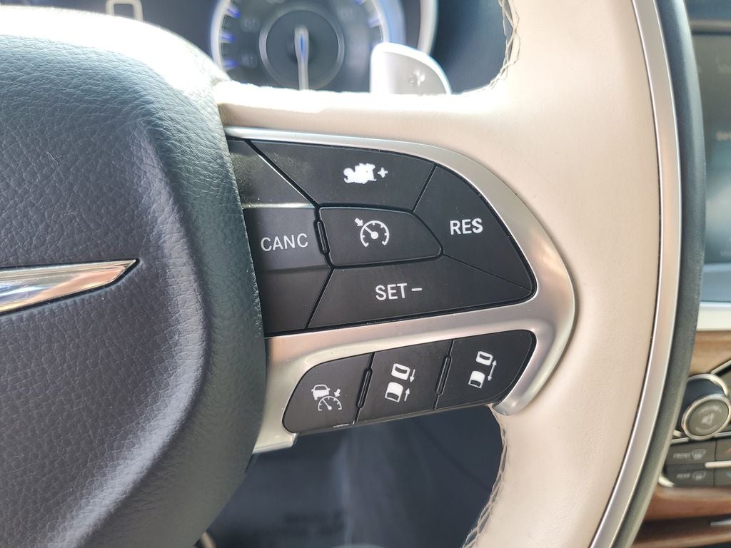 2016 Chrysler 300 C Platinum