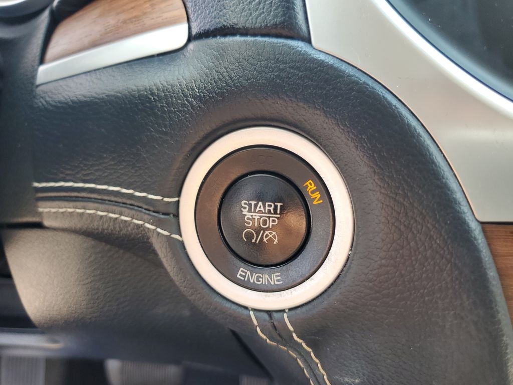 2016 Chrysler 300 C Platinum