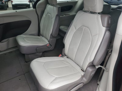 2017 Chrysler Pacifica Touring L Plus