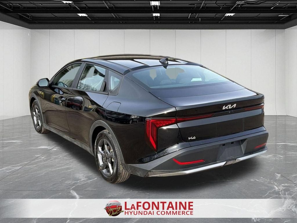 2025 Kia K4 LXS