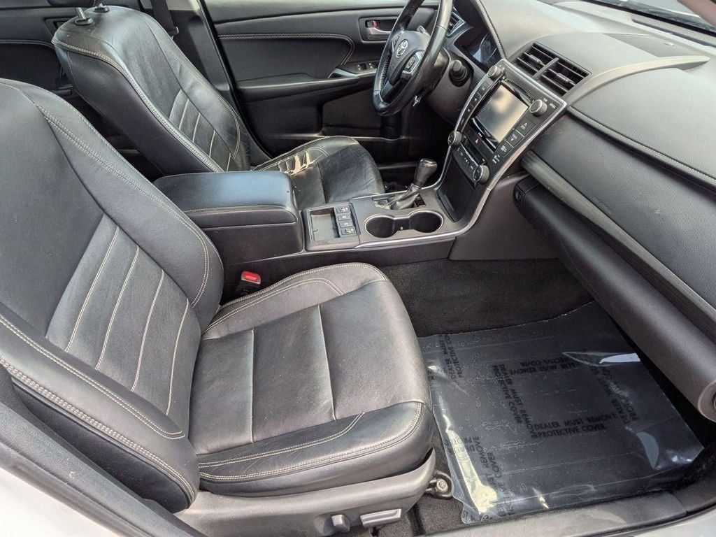 2016 Toyota Camry Hybrid XLE
