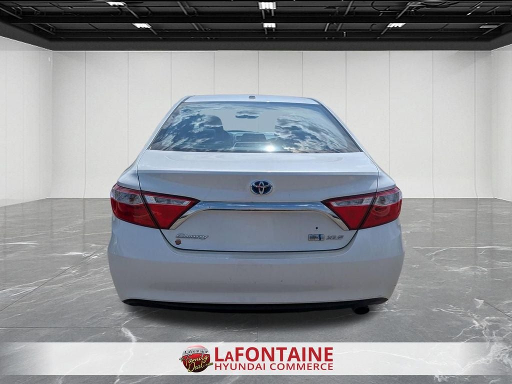 2016 Toyota Camry Hybrid XLE