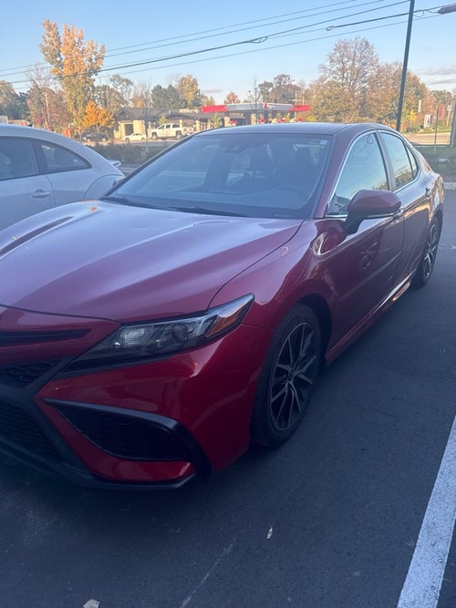 2022 Toyota Camry SE