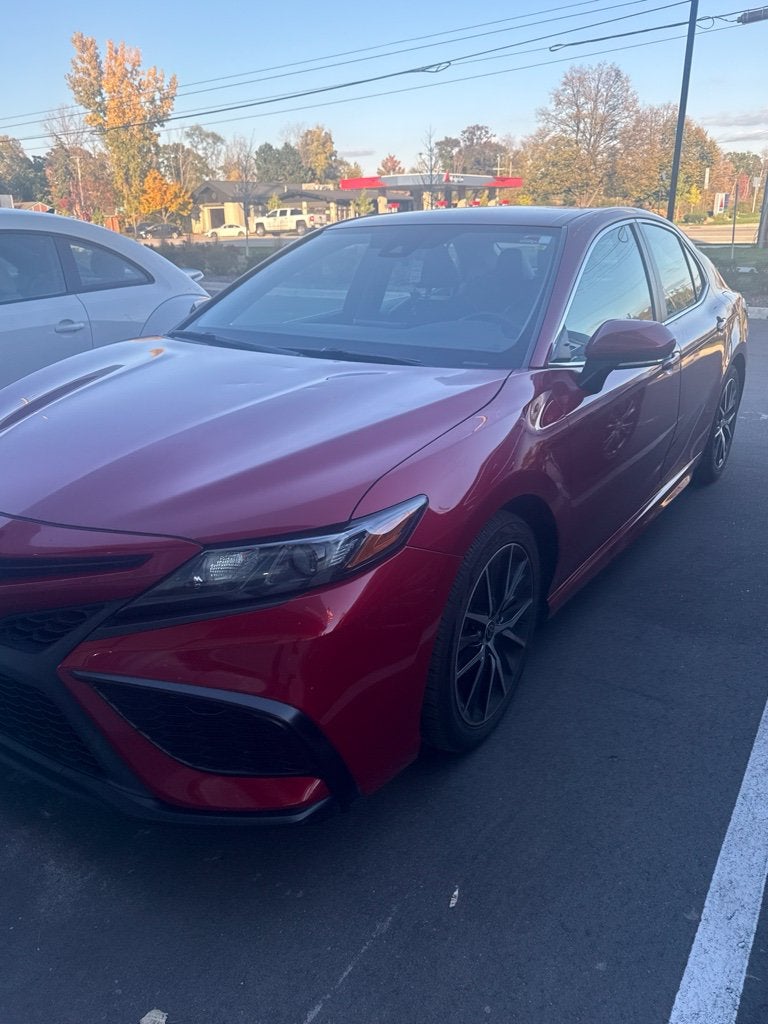 2022 Toyota Camry SE