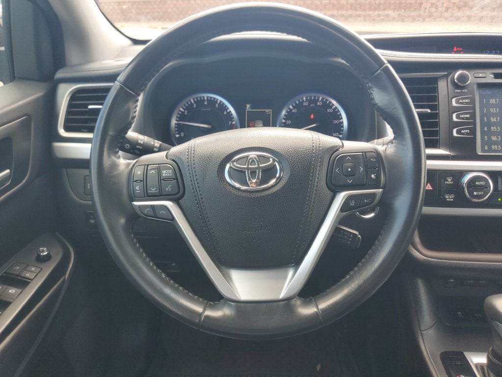 2017 Toyota Highlander XLE