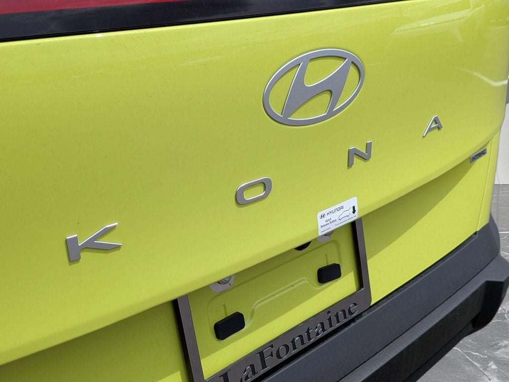 2026 Hyundai KONA SE