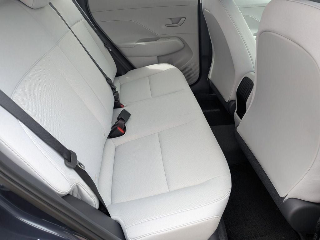 2026 Hyundai KONA SE