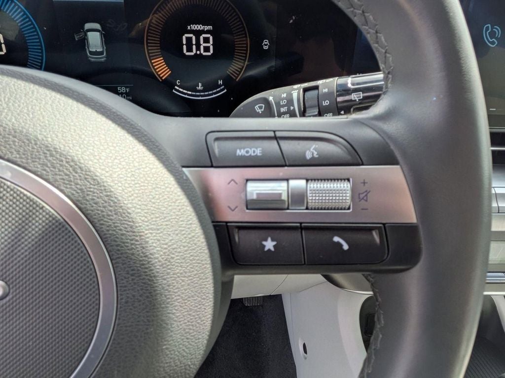 2025 Hyundai KONA SEL