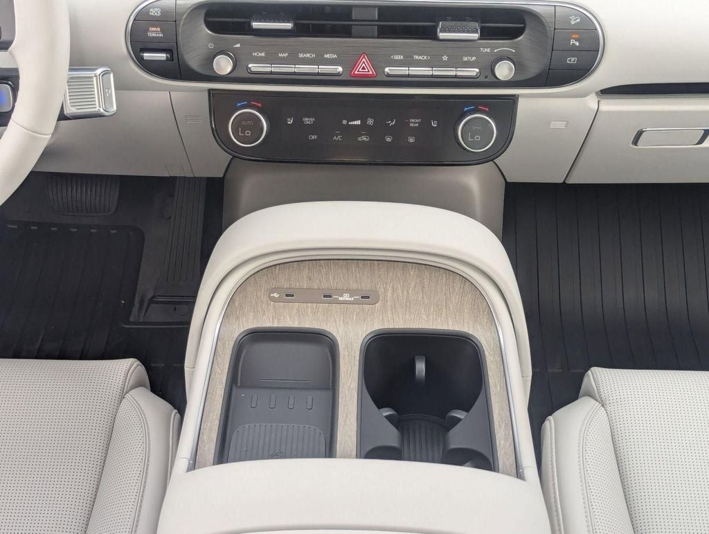 2026 Hyundai PALISADE HYBRID SEL 7 Passenger