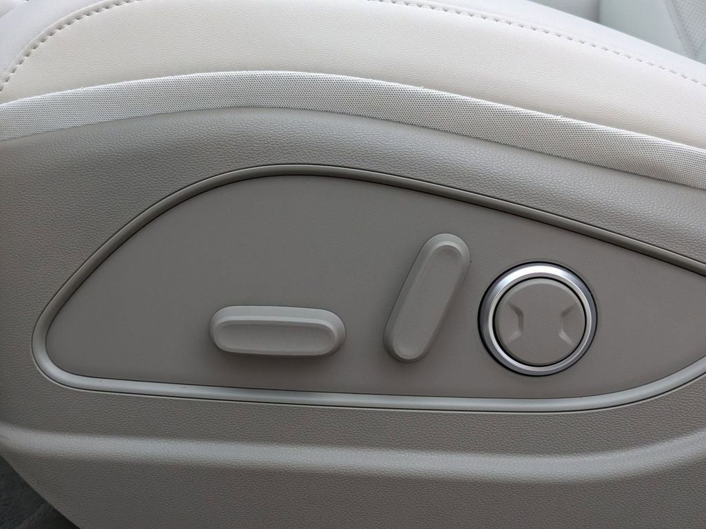 2026 Hyundai PALISADE HYBRID SEL 7 Passenger
