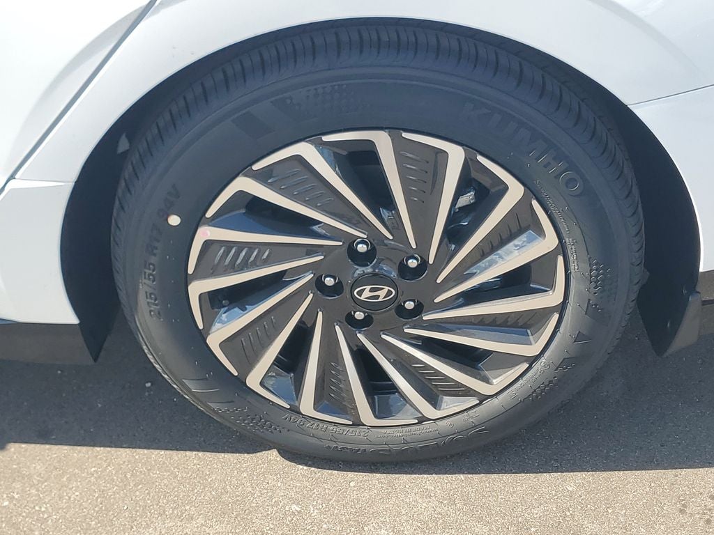 2026 Hyundai SONATA HYBRID Limited