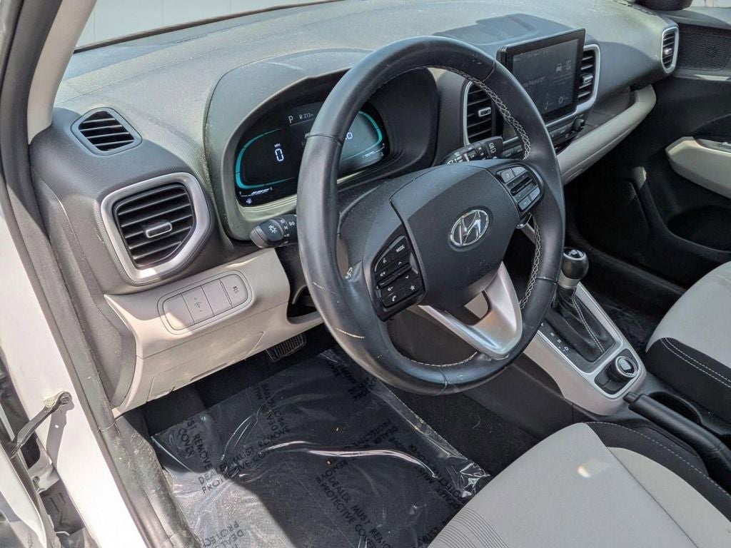 2023 Hyundai VENUE SEL