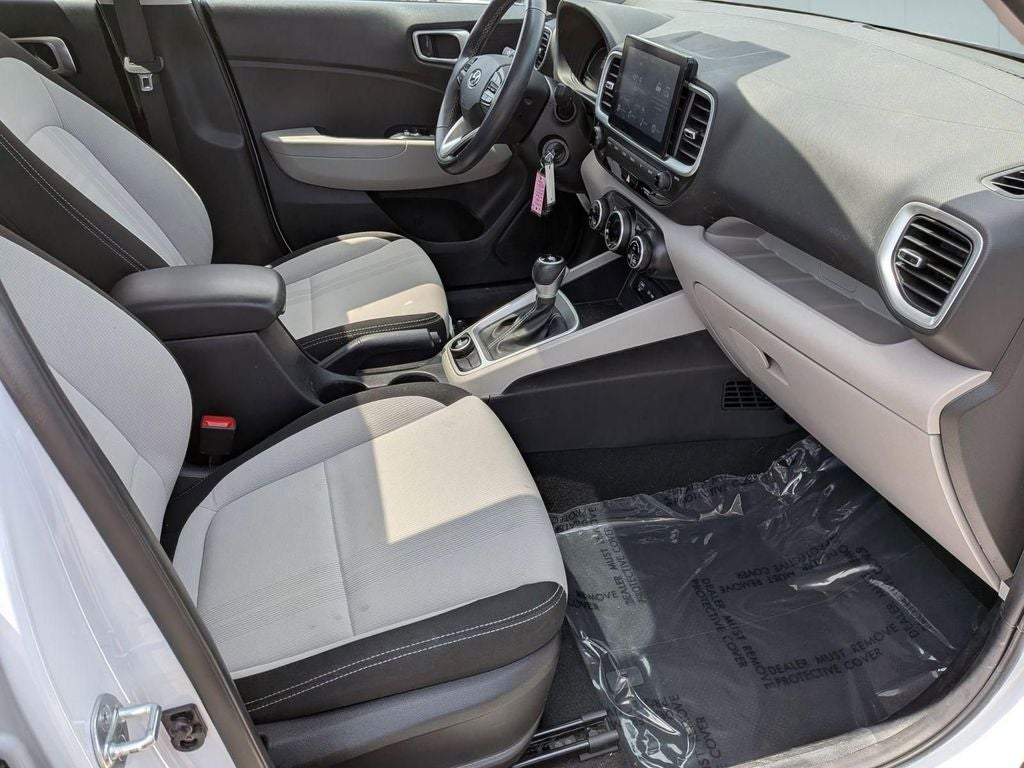 2023 Hyundai VENUE SEL