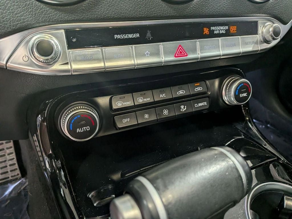 2023 Kia Stinger GT-Line
