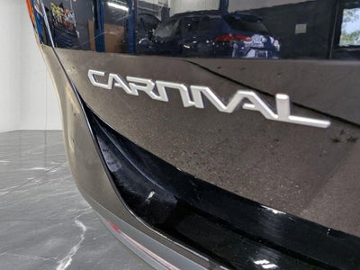 2024 Kia Carnival SX