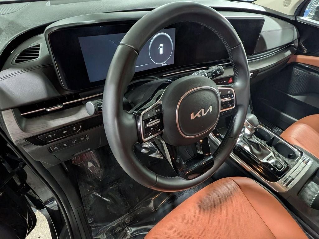 2024 Kia Carnival SX