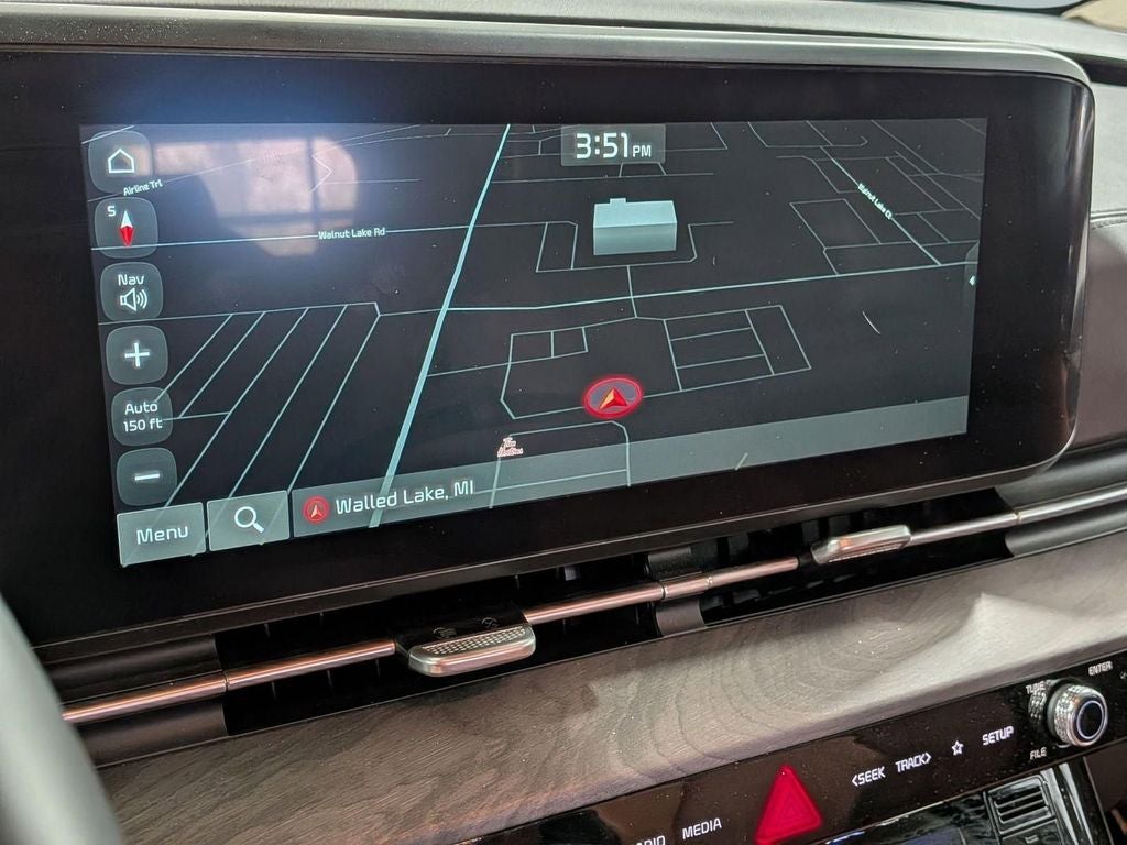 2024 Kia Carnival SX